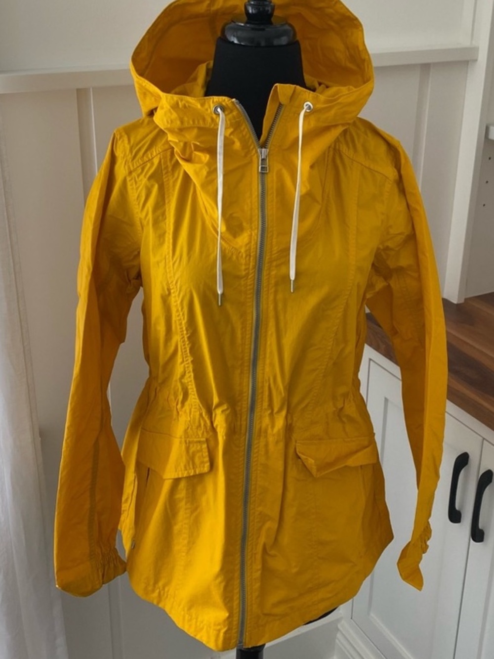 Athleta Classic Yellow Raincoat